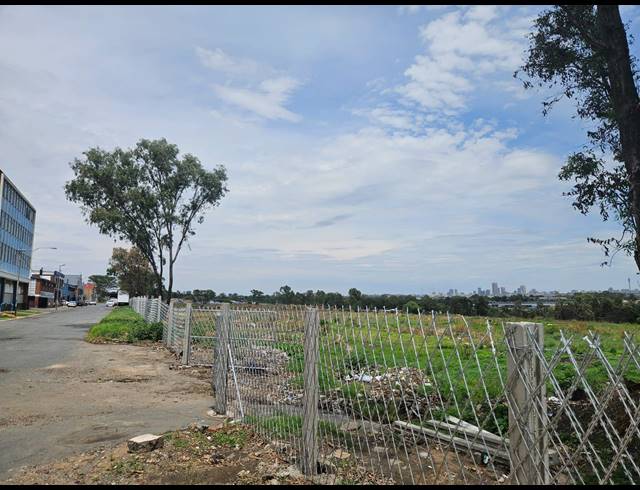 104,425M² VACANT LAND FOR SALE IN ELECTRON